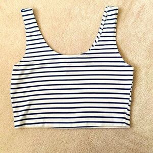 3/$25 Like New - Forever 21 Crop Tops, L
